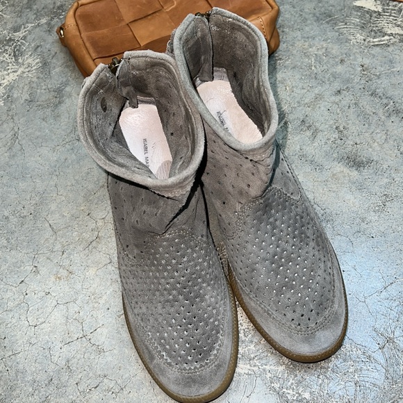 Isabel Marant suede ankle booties - Picture 5 of 9
